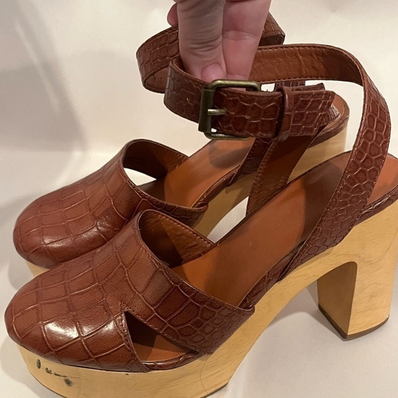Matisse Rich brown sunset clog block heel was sold by Free People size 7 - Picture 2 of 12